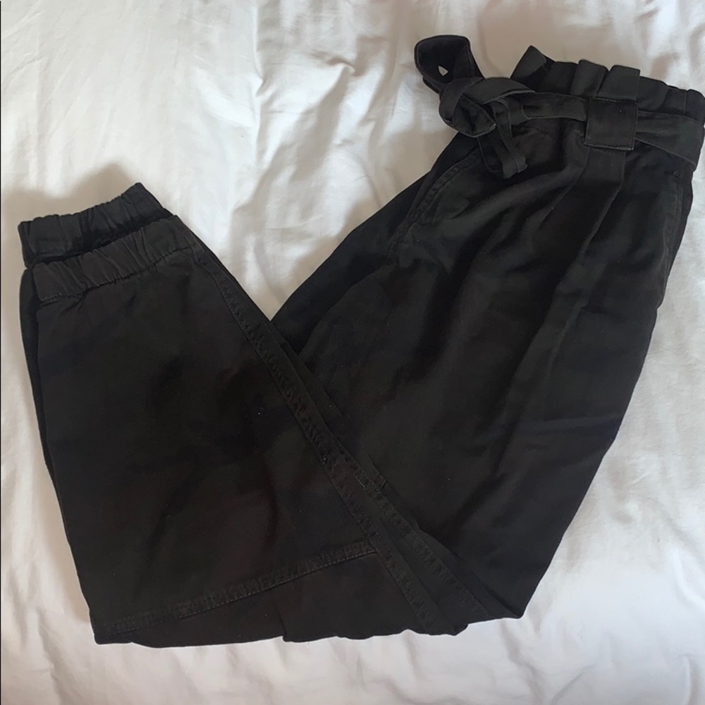Zara // NWOT pants army print